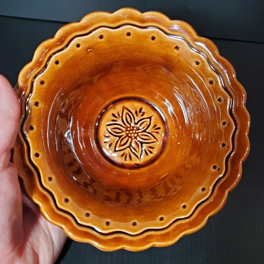 Vintage California USA pottery #D913 cereal bowl, brown, flower, 6